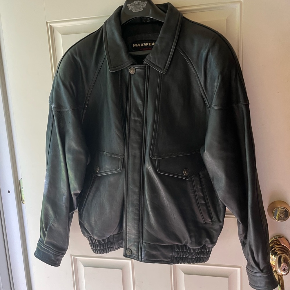 Maxwear by Mirage Vintage Men’s Leather Bomber